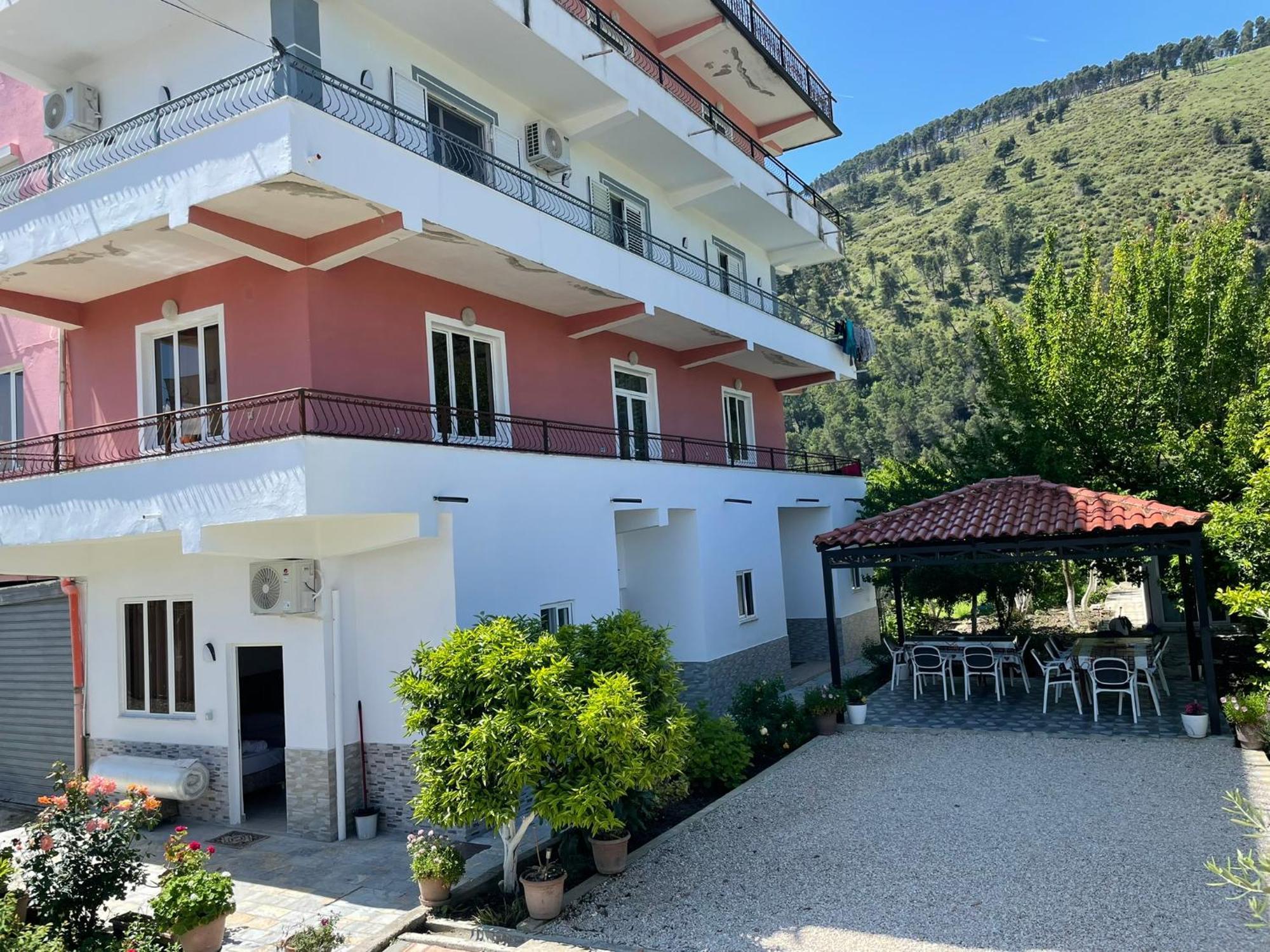 Villa Deart Berat Bagian luar foto