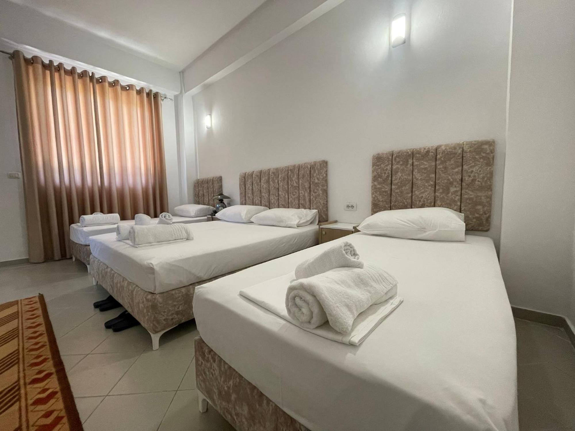 Villa Deart Berat Bagian luar foto